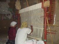 Le premier m�tier � tisser des femmes de l'association